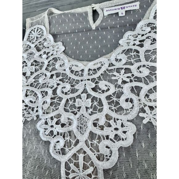 Altar’d‎ State Sheer Cream Lace Mini Dress Size Small - Picture 9 of 14